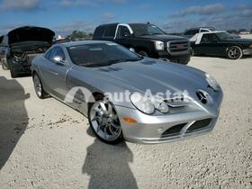 Mercedes-Benz SLR