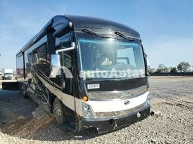 Freightliner XC-M Modular Rail Rear Engine Motor Home Chassis