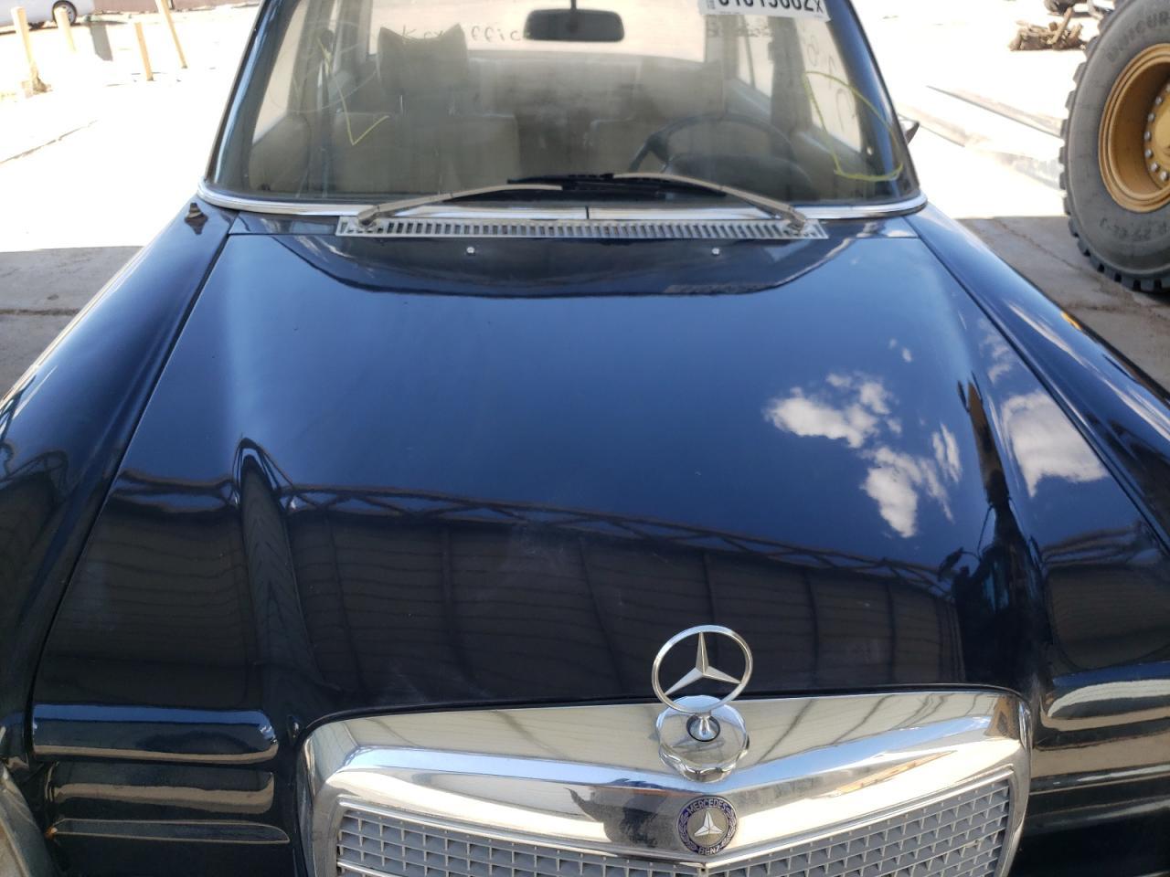 1972 Mercedes-Benz #9