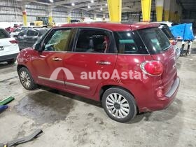 2015 Fiat 500L #2