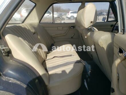 1972 Mercedes-Benz #10
