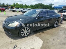 Infiniti M