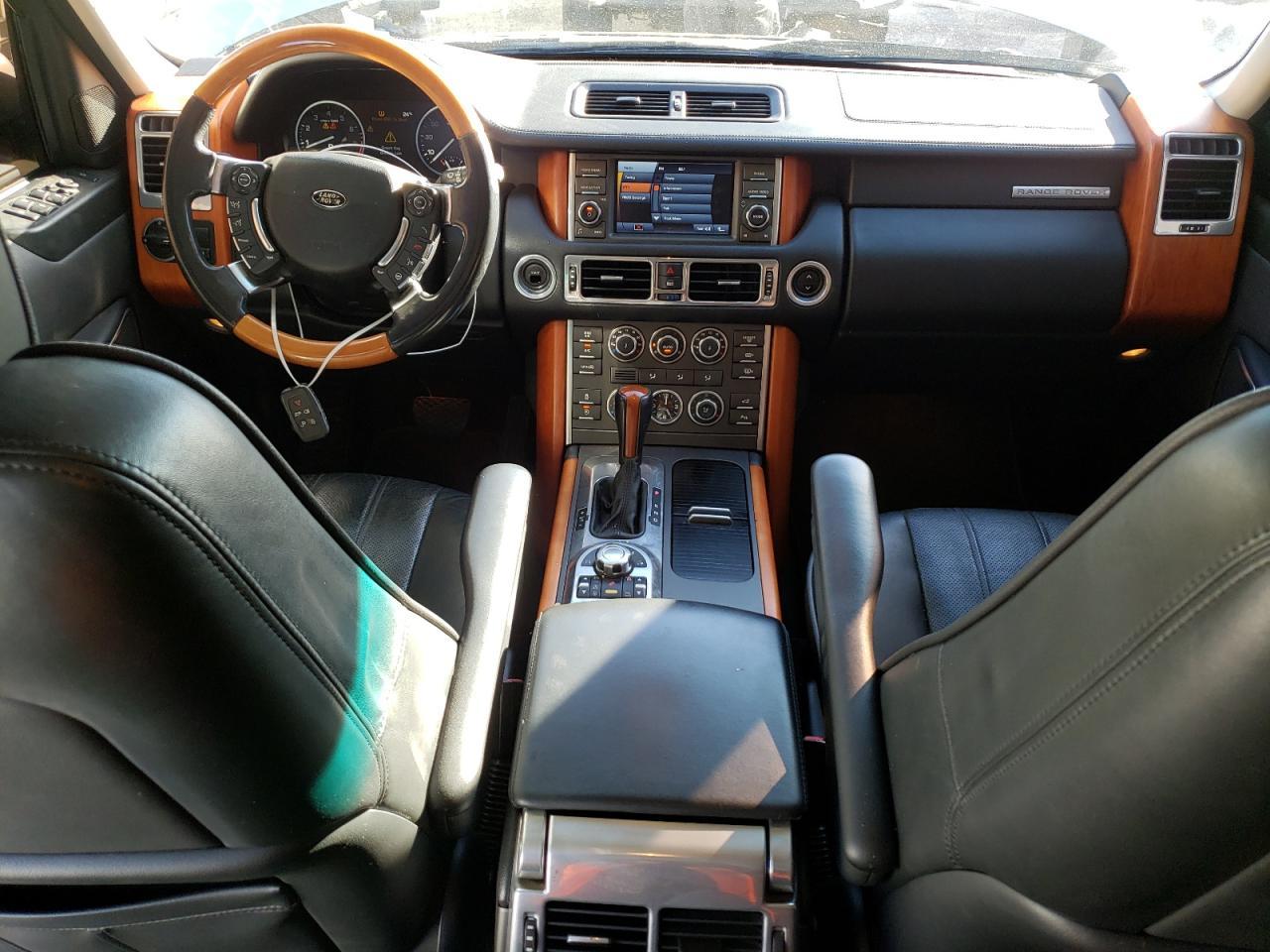 2011 Land Rover #8