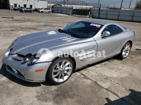 Mercedes-Benz SLR