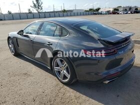 2018 Porsche Panamera #2