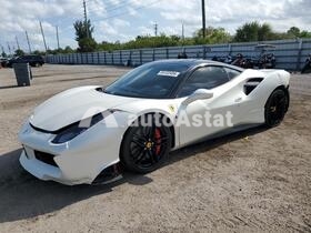 Ferrari 488