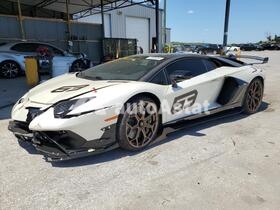 Lamborghini Aventador
