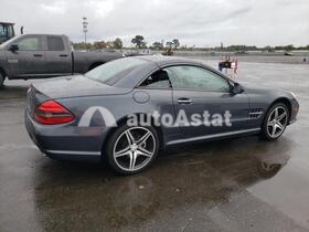 2011 Mercedes-Benz SL-Class #3