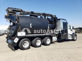 2017 Peterbilt 377 #4
