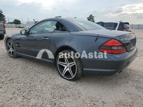 2011 Mercedes-Benz SL-Class #2