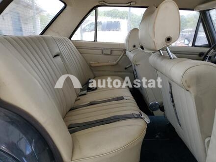 1972 Mercedes-Benz #10