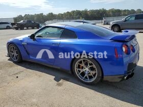 2010 Nissan GT-R #2