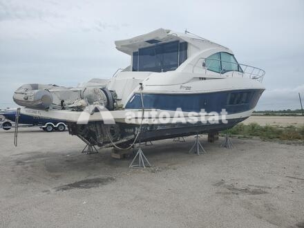 2014 Cruisers Yachts #4