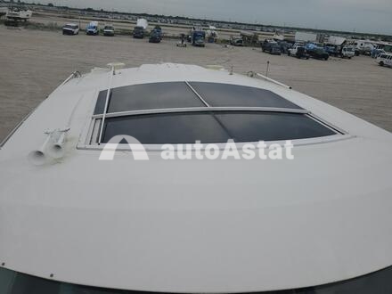 2014 Cruisers Yachts #9