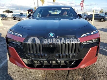 2023 BMW #5