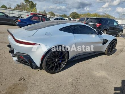 2019 Aston Martin #3