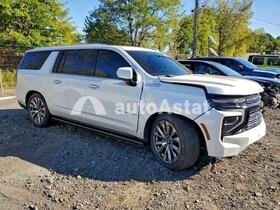 2025 Chevrolet Suburban #4