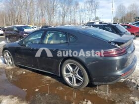 2018 Porsche Panamera #2