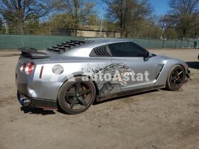 2009 Nissan GT-R #3