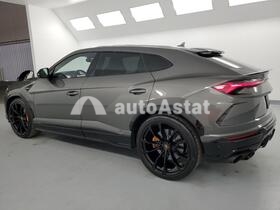 2022 Lamborghini Urus #2