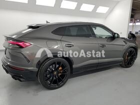 2022 Lamborghini Urus #3