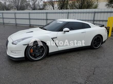 2013 Nissan #1