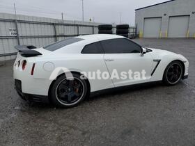 2013 Nissan GT-R #3