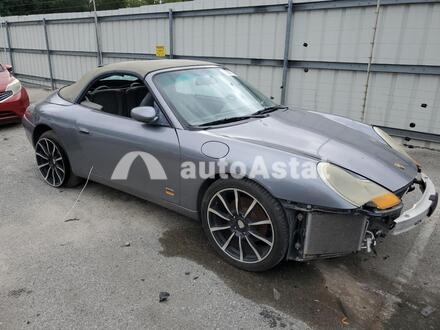 2001 Porsche #4