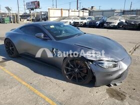 2020 Aston Martin Vantage #4