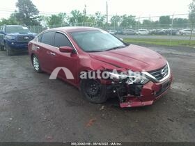 2017 Nissan Altima #33063159