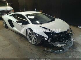 Lamborghini Aventador