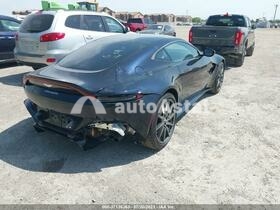 2020 Aston Martin Vantage #4