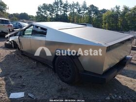 2024 Tesla Cybertruck #3