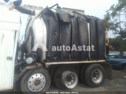2018 Peterbilt #12