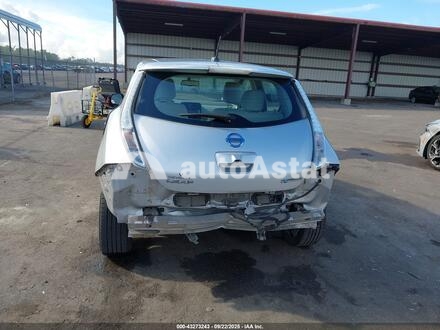 2015 Nissan #6