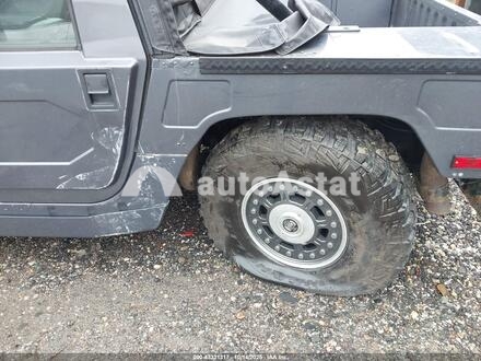 2006 Hummer #12