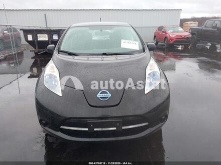 2014 Nissan #12