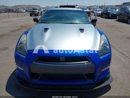 2010 Nissan #12