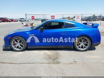 2010 Nissan #14